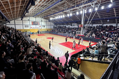 Sakarya pota perdesini Güngören'le açıyor