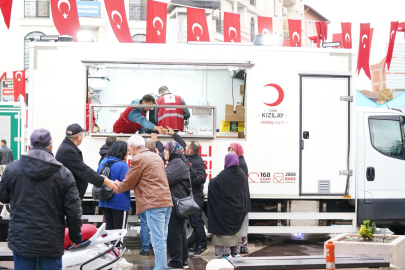 Türk Kızılay Sındırgı’da depremzedelerin yanında
