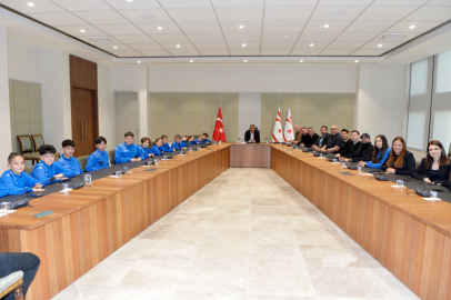 KKTC Cumhurbaşkanı Erhürman, sporcularla buluştu