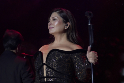 Sibel Can'dan İstanbul gecelerine ışıltılı start